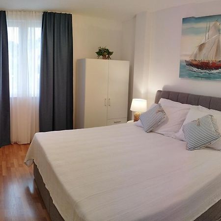 Apartments Surjak Orebić Eksteriør bilde