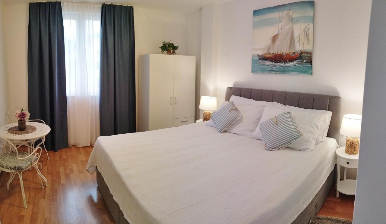 Apartments Surjak Orebić Eksteriør bilde