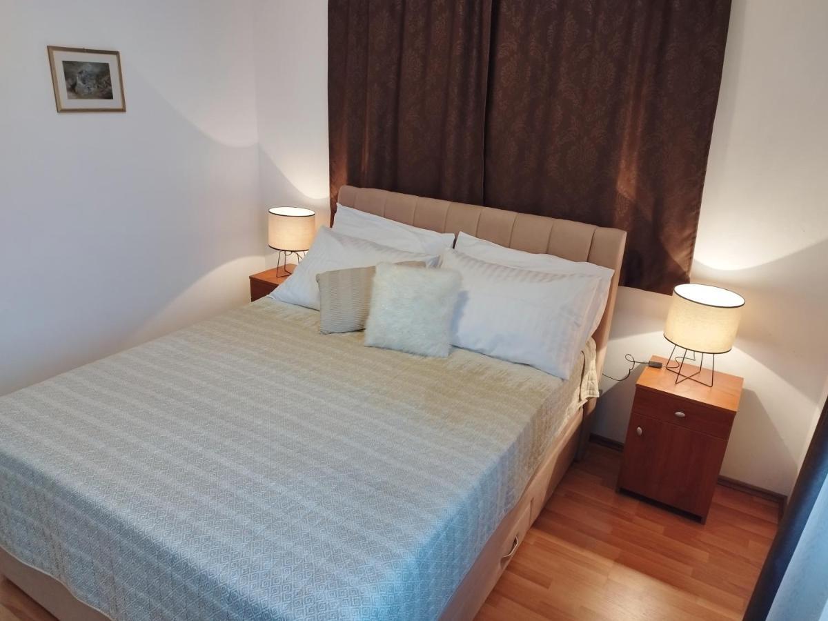 Apartments Surjak Orebić Eksteriør bilde