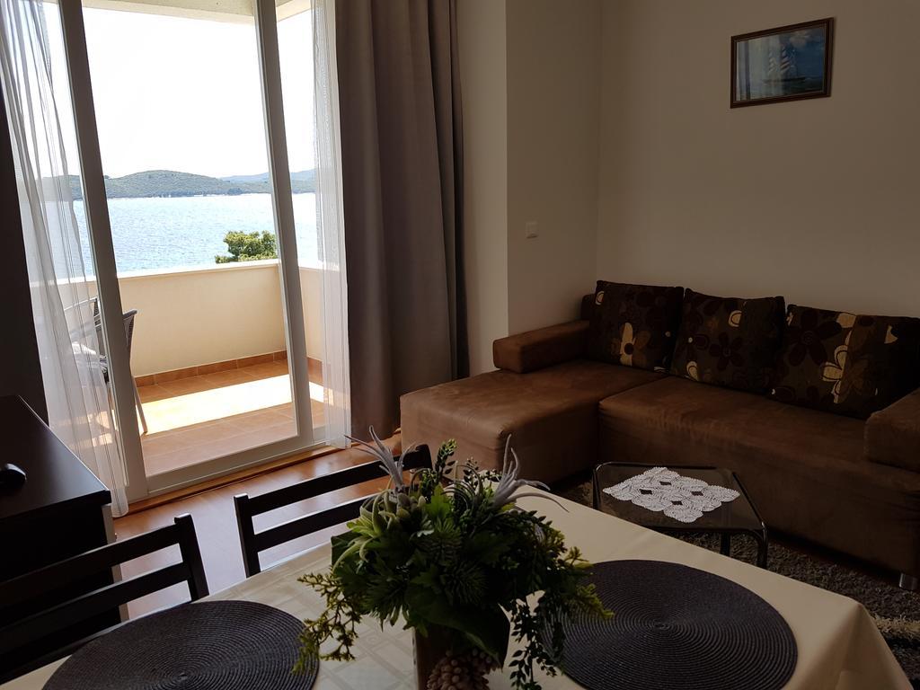 Apartments Surjak Orebić Eksteriør bilde