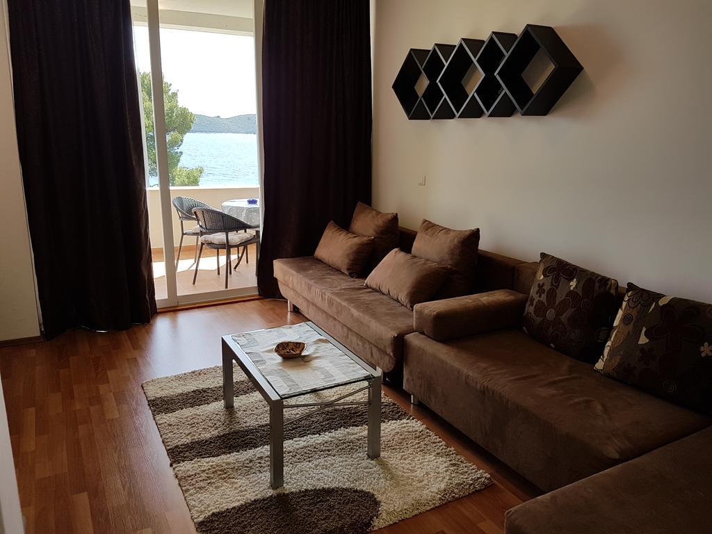 Apartments Surjak Orebić Eksteriør bilde